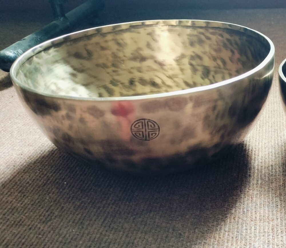 11 inches fullmoon singing bowls