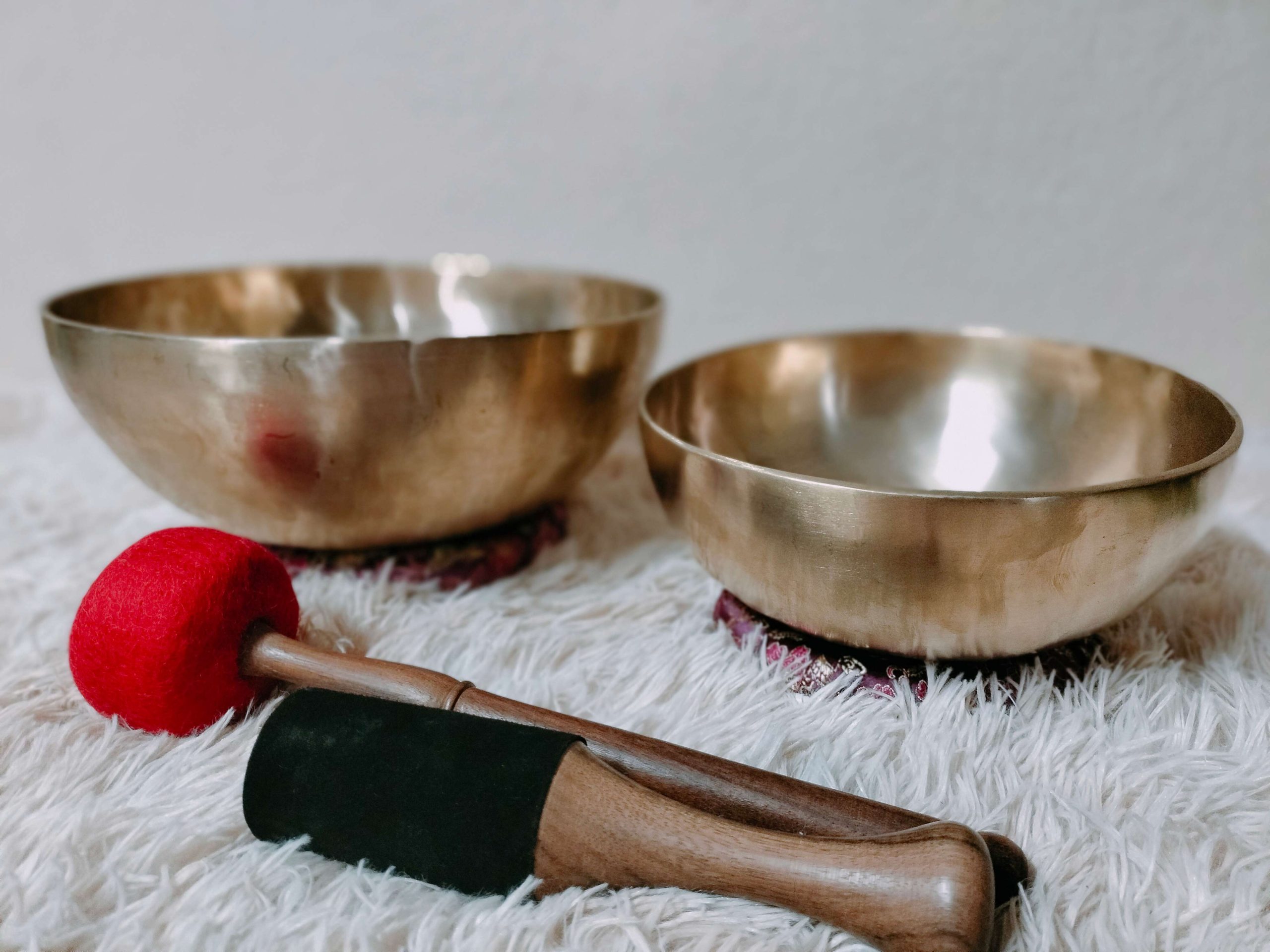 Nepalese-Therapy-singing-bowls