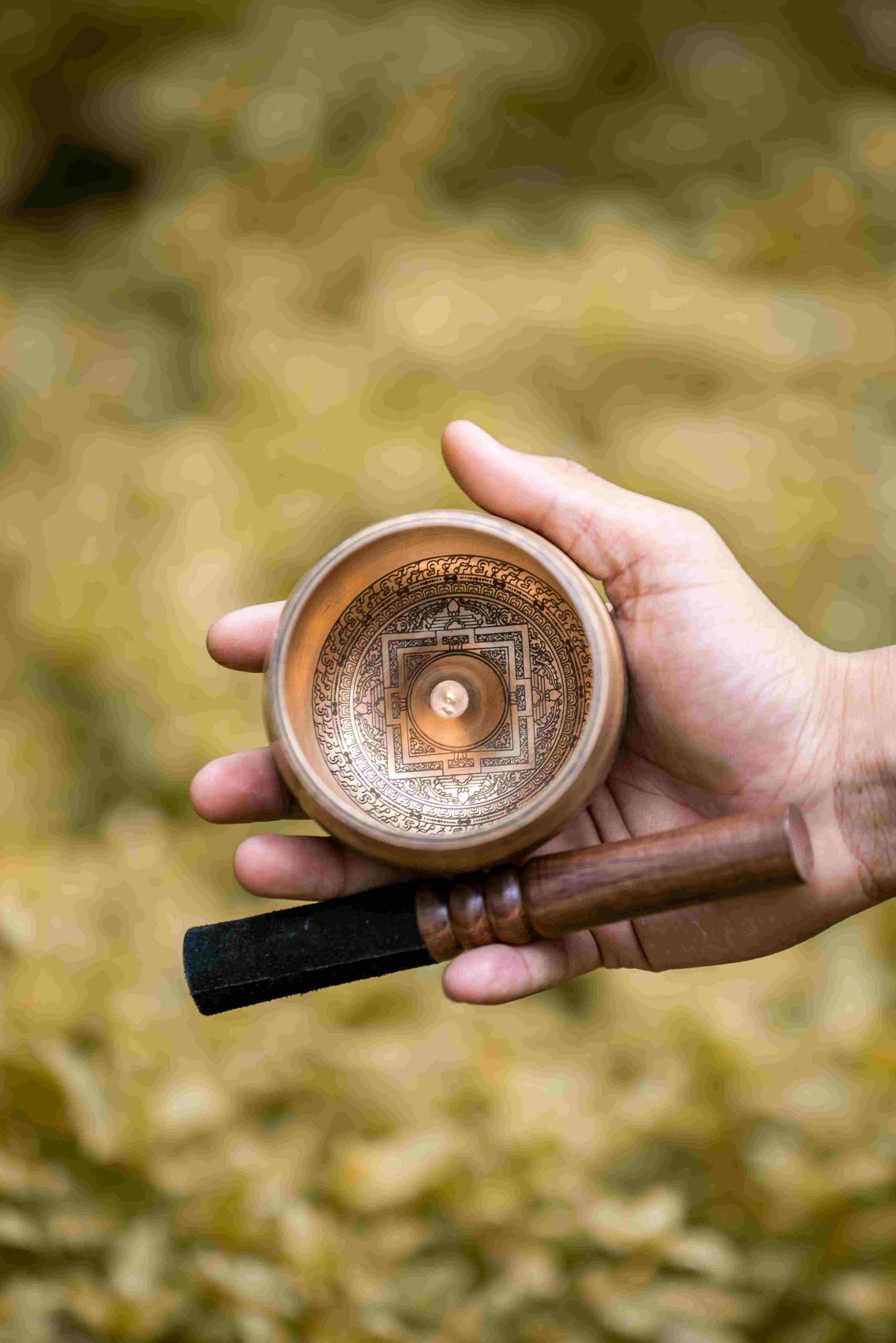 8 cm/ 3 inches Lingam Singing Bowl With Handcrafted Carvings