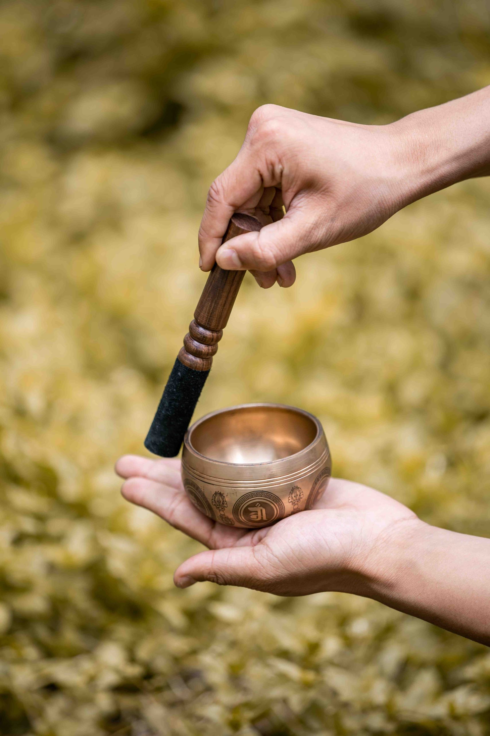 8 cm/ 3 inches Lingam Singing Bowl With Handcrafted Carvings