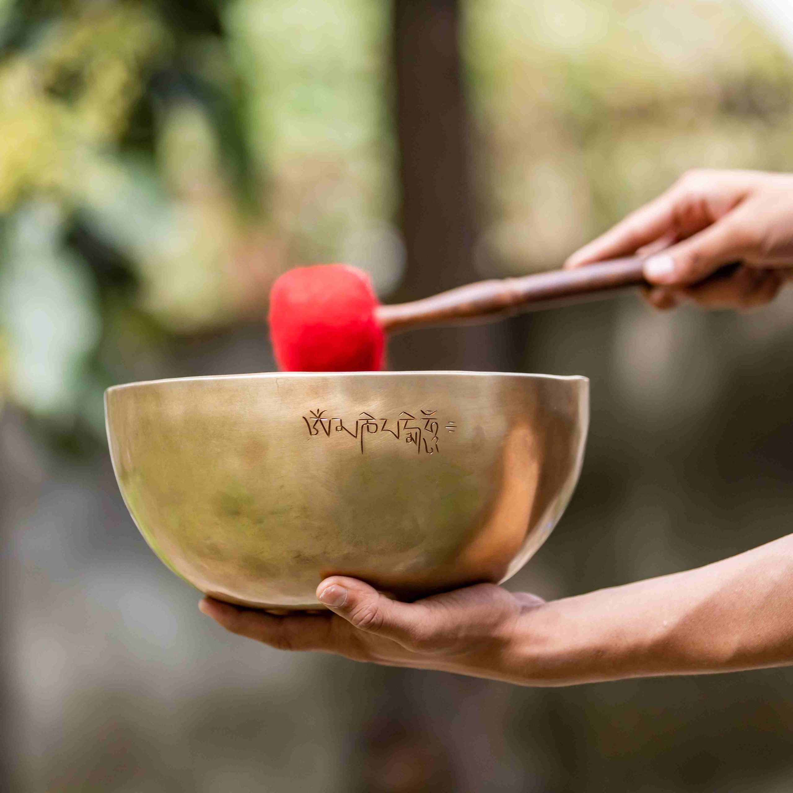 11 inches Handmade Fullmoon Singing Bowl