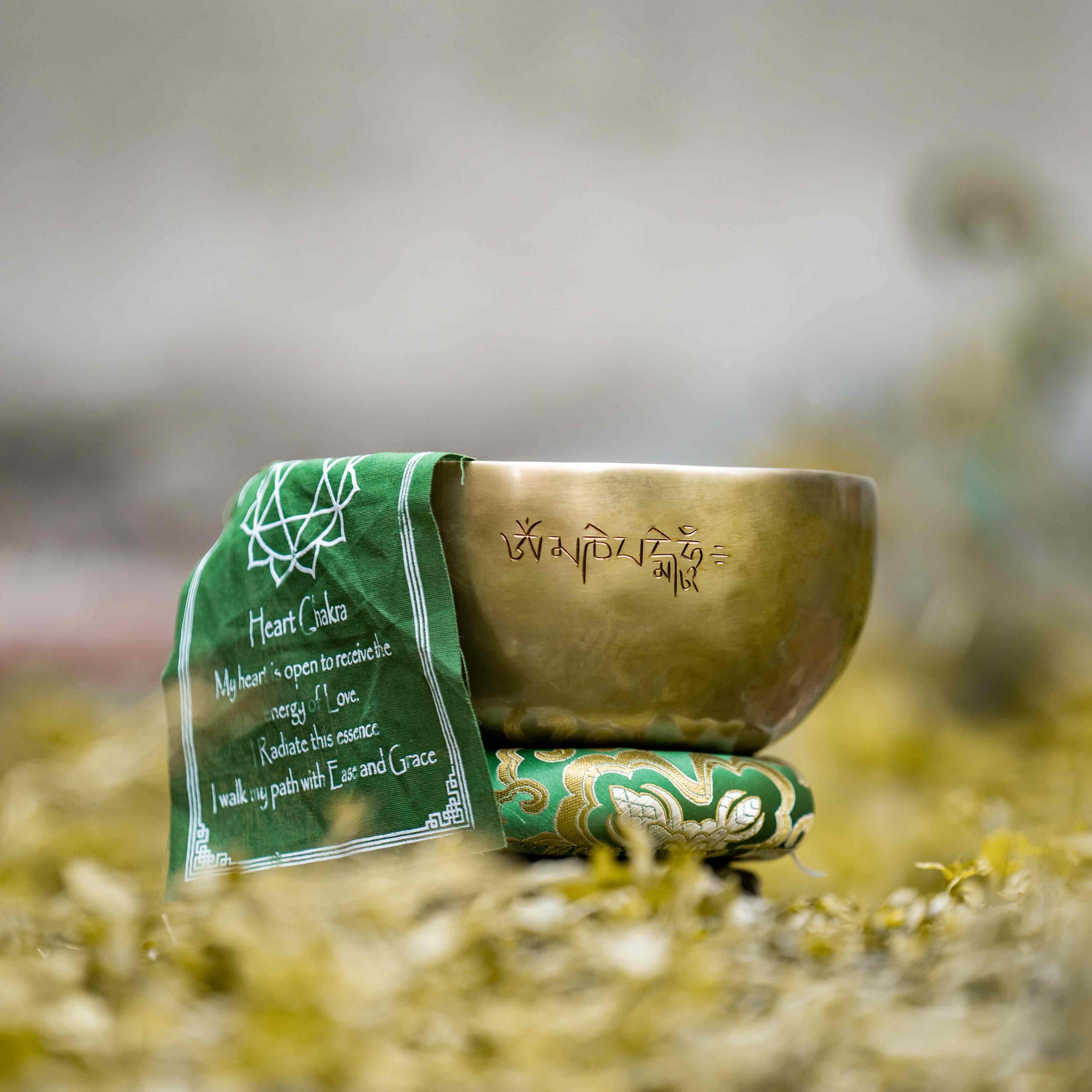 F note Tuned Heart Chakra Activation Singing Bowl | Himalayan Fullmoon Singing Bowl