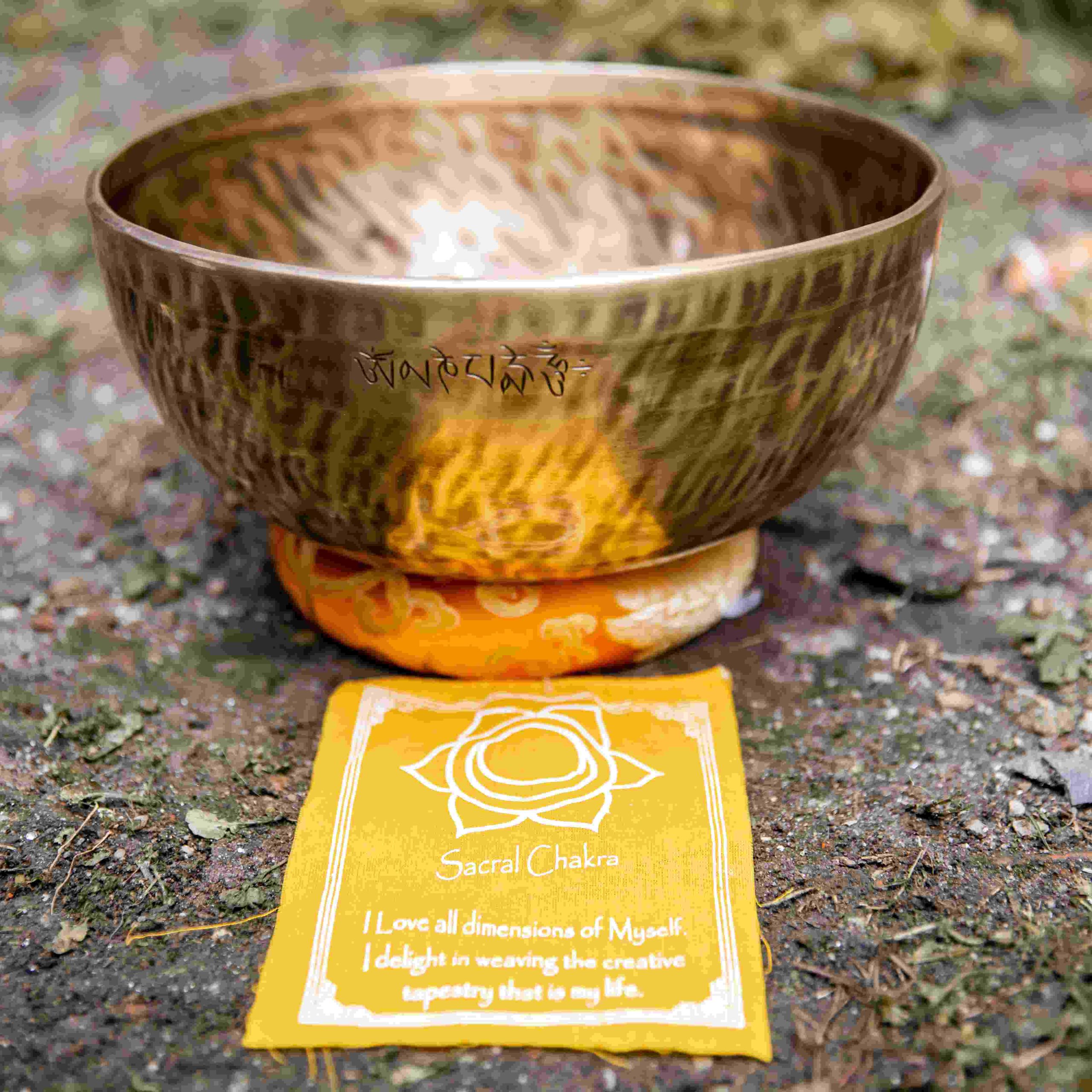 9 inches D Note Tune Sacral Chakra Healing Full Moon Singing Bowl| Himalayan Handmade Singing Bowl