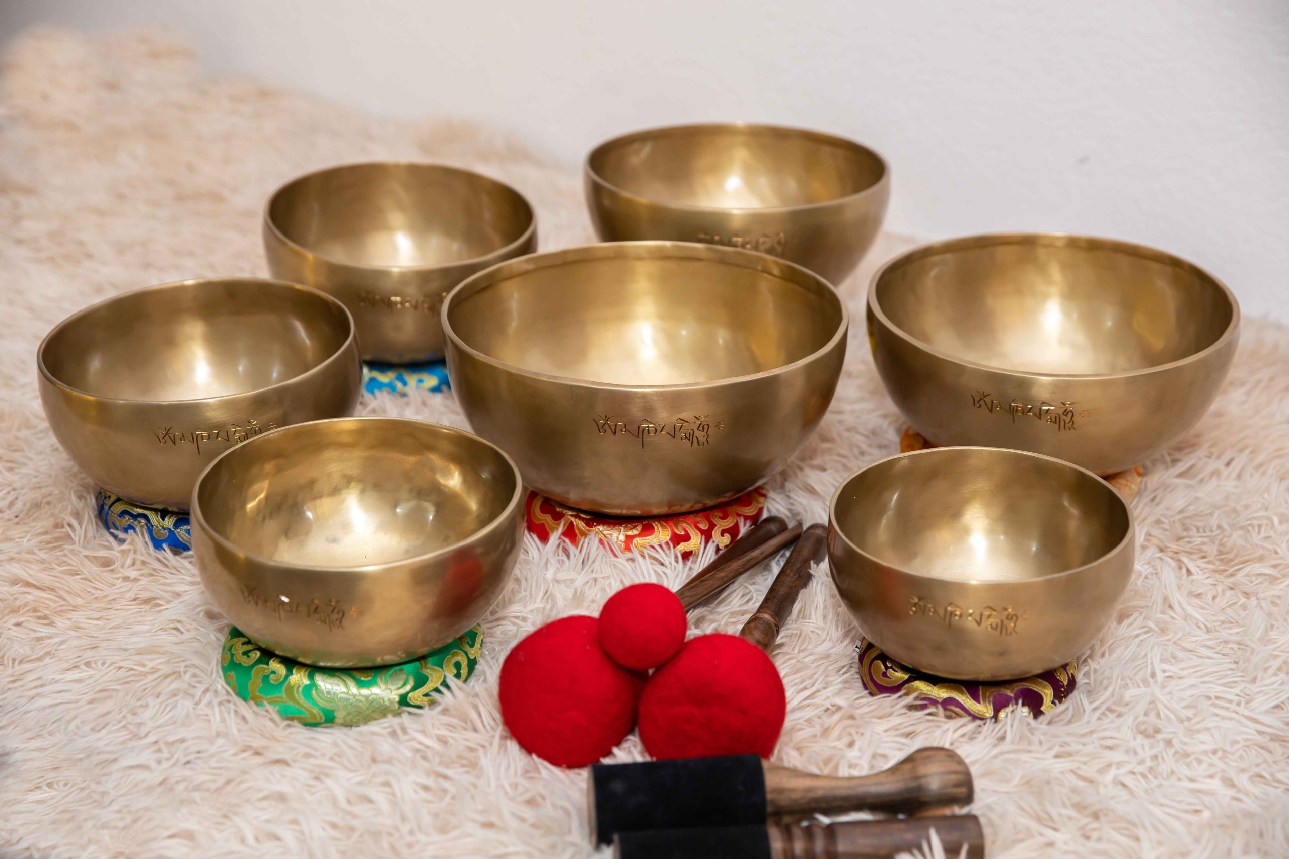Full Moon 7 Chakra Singing Bowl Set -Matte Color